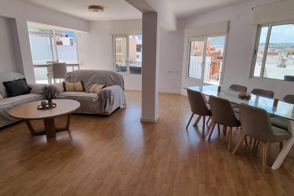 Ferienwohnung Magnifico Atico En El Centro De Dénia Exterior foto